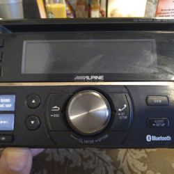 Alpine Cd/Bluetooth Stereo CDE-W235BT 