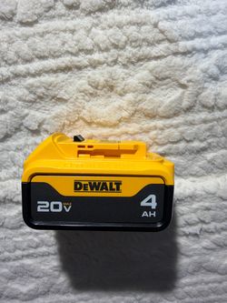 DeWalt 20V Max 4Ah Lithium-Ion Battery