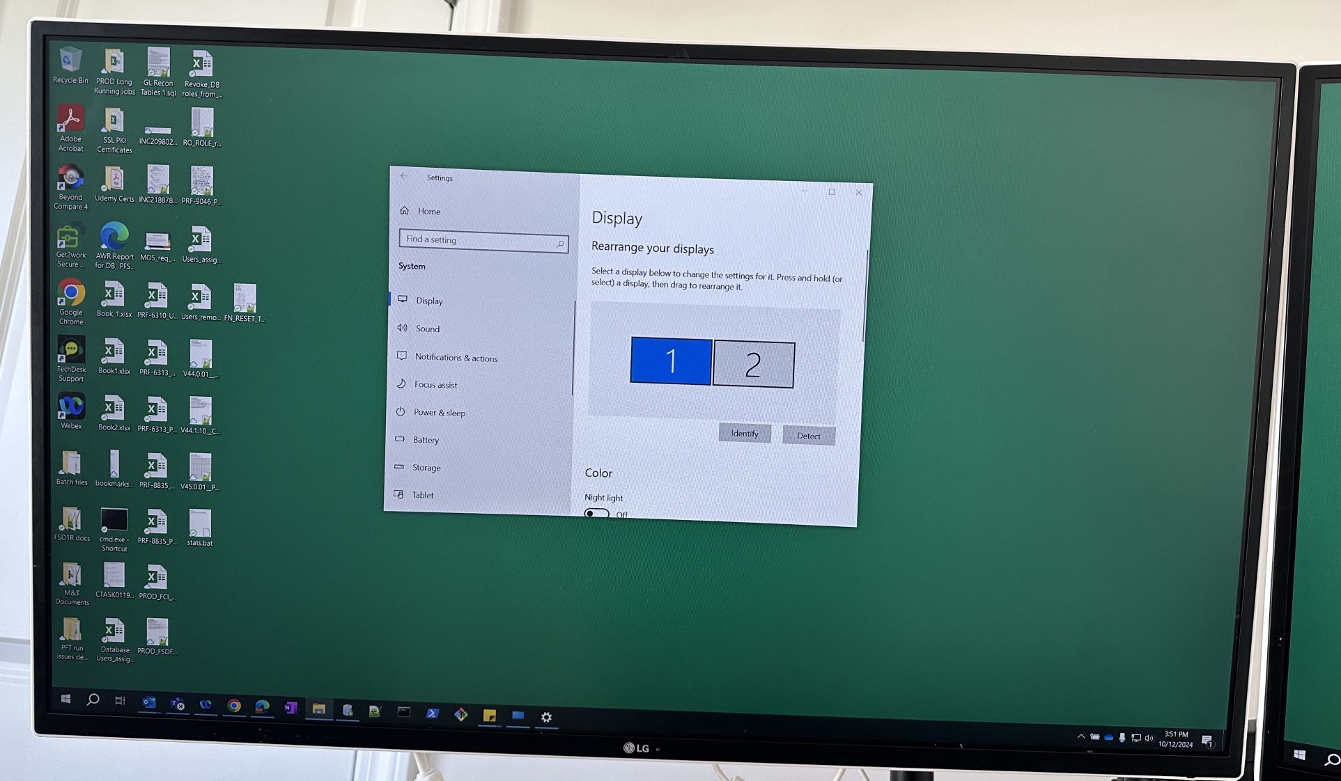 32” Monitors For $200 Each Or Both 375 Including the Arms