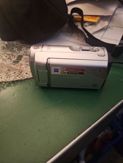 Sony Handycam DCR-SX41 Camcorder