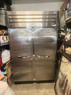 Refrigerator commercial grade 1250$ obo  !