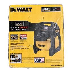 DEWALT DCC2520T1 20V MAX 2-1/2-Gallon Cordless Air Compressor Kit