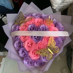 29 count Heart shaped bouquet with text