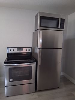 Stainless Steel Appliance kitchen set!