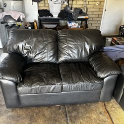 Black Leather Couches 