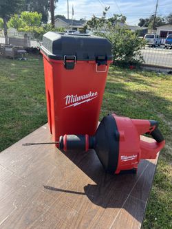 Milwaukee M18 FUEL Plumbing Drain Snake Auger Kit with w/ CABLE DRIVE & 5/16 in. x 35 ft. Cable