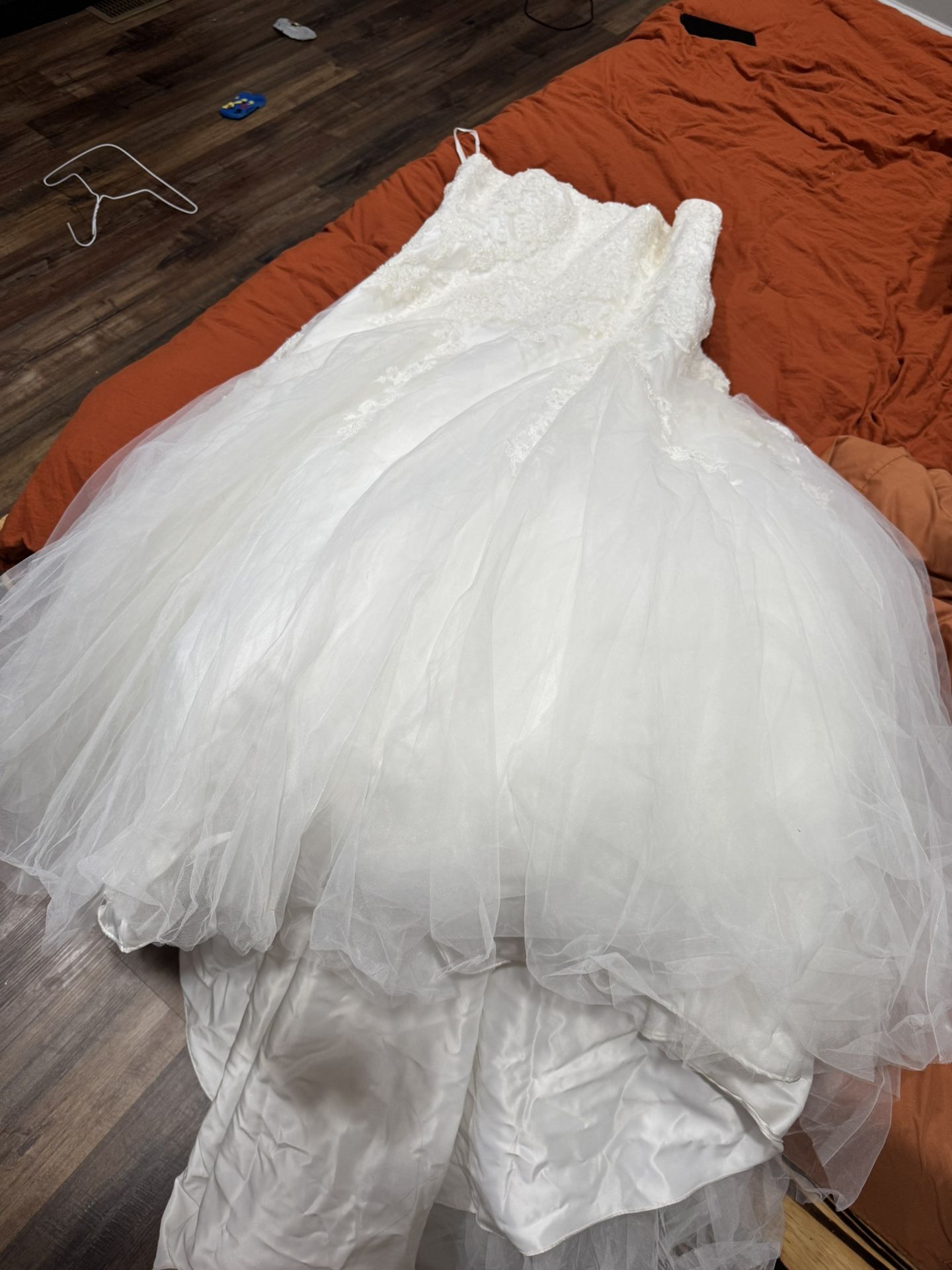 Sleeveless Corset Lace Beaded Wedding Dress