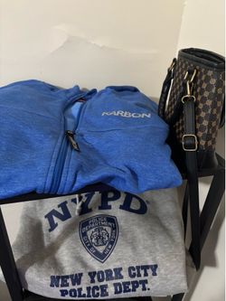 Hoodies, bag, yoga ball