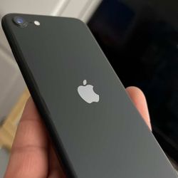 iPhone SE 64gb (Unlocked iPhone) Perfect Working Condition 