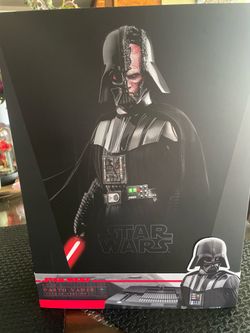 Hot toys Darth Vader deluxe from obi wan series