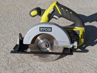 Ryobi 18V ONE+ 5-1/2 in. Cordless Circular Saw - P503 (Blade included)