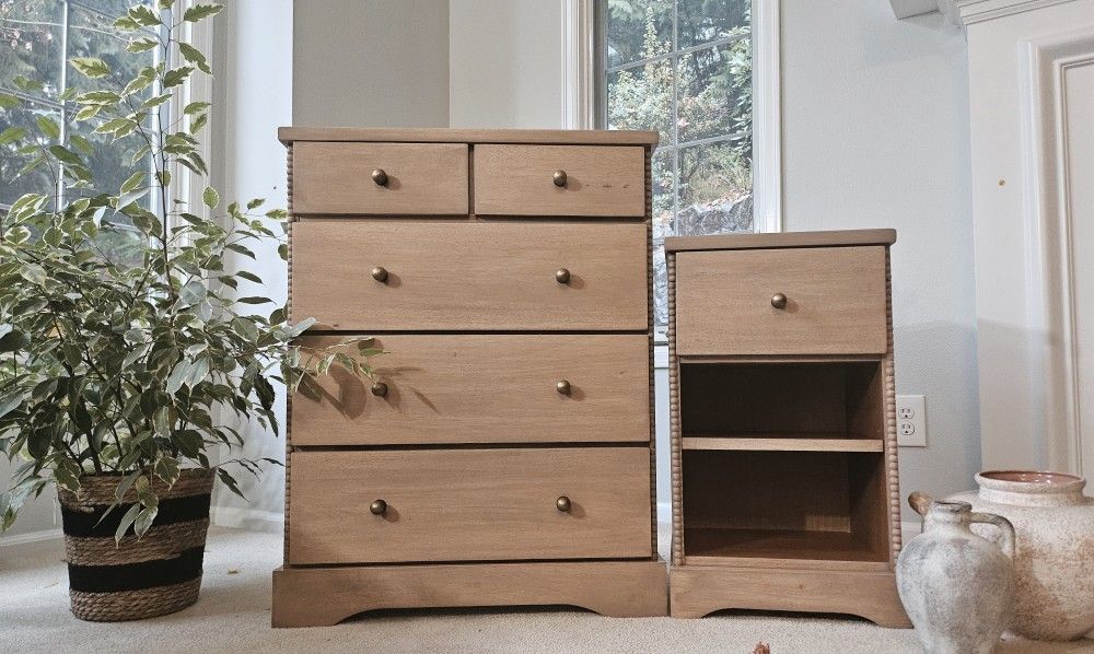 Beautiful Solid Dresser/ ChestofDrawers & Night Stand