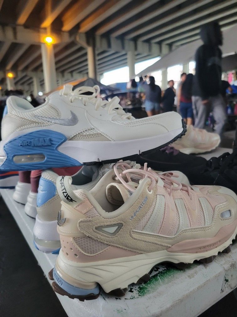 Nike Addidas 