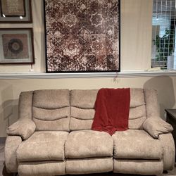 Reclining sofa 