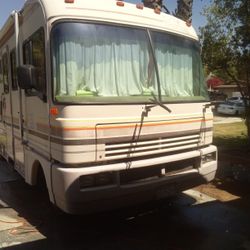 1992 Fleetwood Bounder