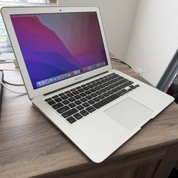 Apple MacBook Air 13"  i7 8gb 128gb SSD