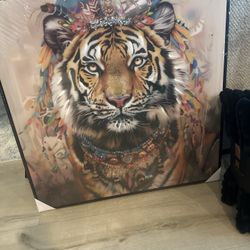 Brand New Beautiful Art Work  and Accessories To Match