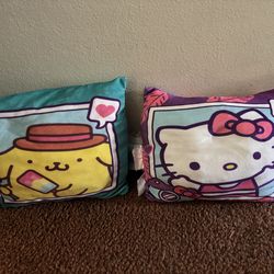 Hello Kitty & friends decorate pillows