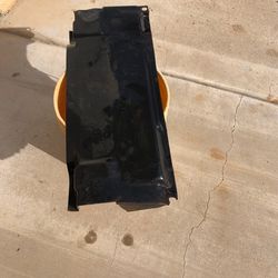 Porsche 69–73 lower cover