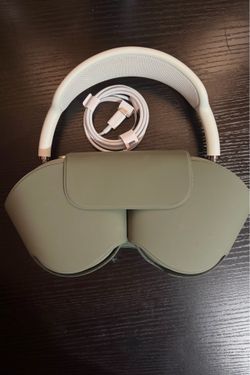 Apple Air Pod Pro Max USB C Lightning Green