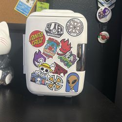 Mini Fridge/Food Warmer