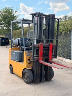 Caterpillar  Forklift