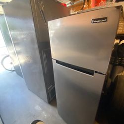 Top Freezer Refrigerator 