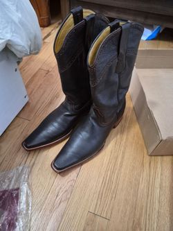 Deer cowboy boots