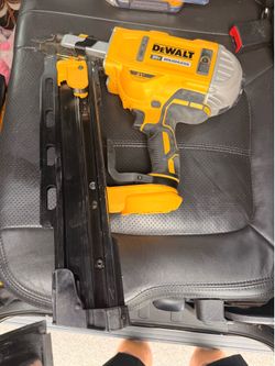 Dewalt 20v brushless framing nailer 21degree