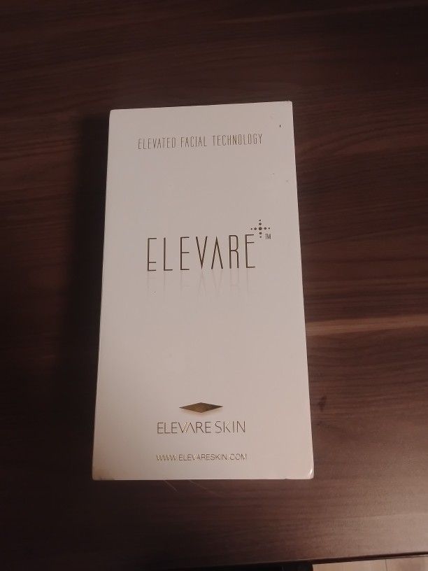 ELEVARE PLUS INFRARED SKINCARE DEVICE NIB!!