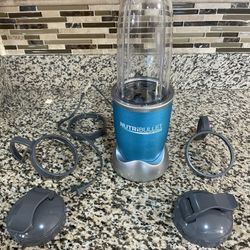 NutriBullet Pro 900-Watt Hi-Speed Blender Blue 