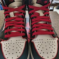 Jordan 1 Bloodline size 8M/9W