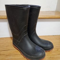 Youth Size 3 Black Rain Boots