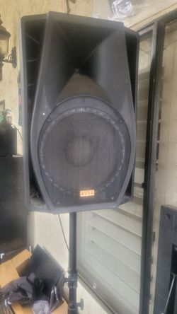 15" Bluetooth Speaker Sounds Amazing 