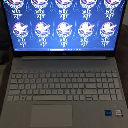 Silver HP Laptop Great Condition
