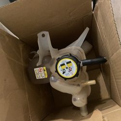 2007 Ford Escape Coolant Reservoir 