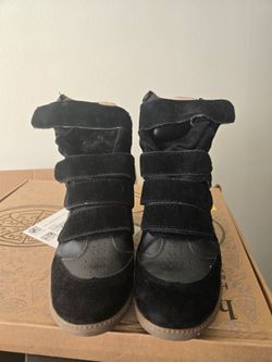 Womens Size 7.5 Leather and Suede Black Velcro Hightops