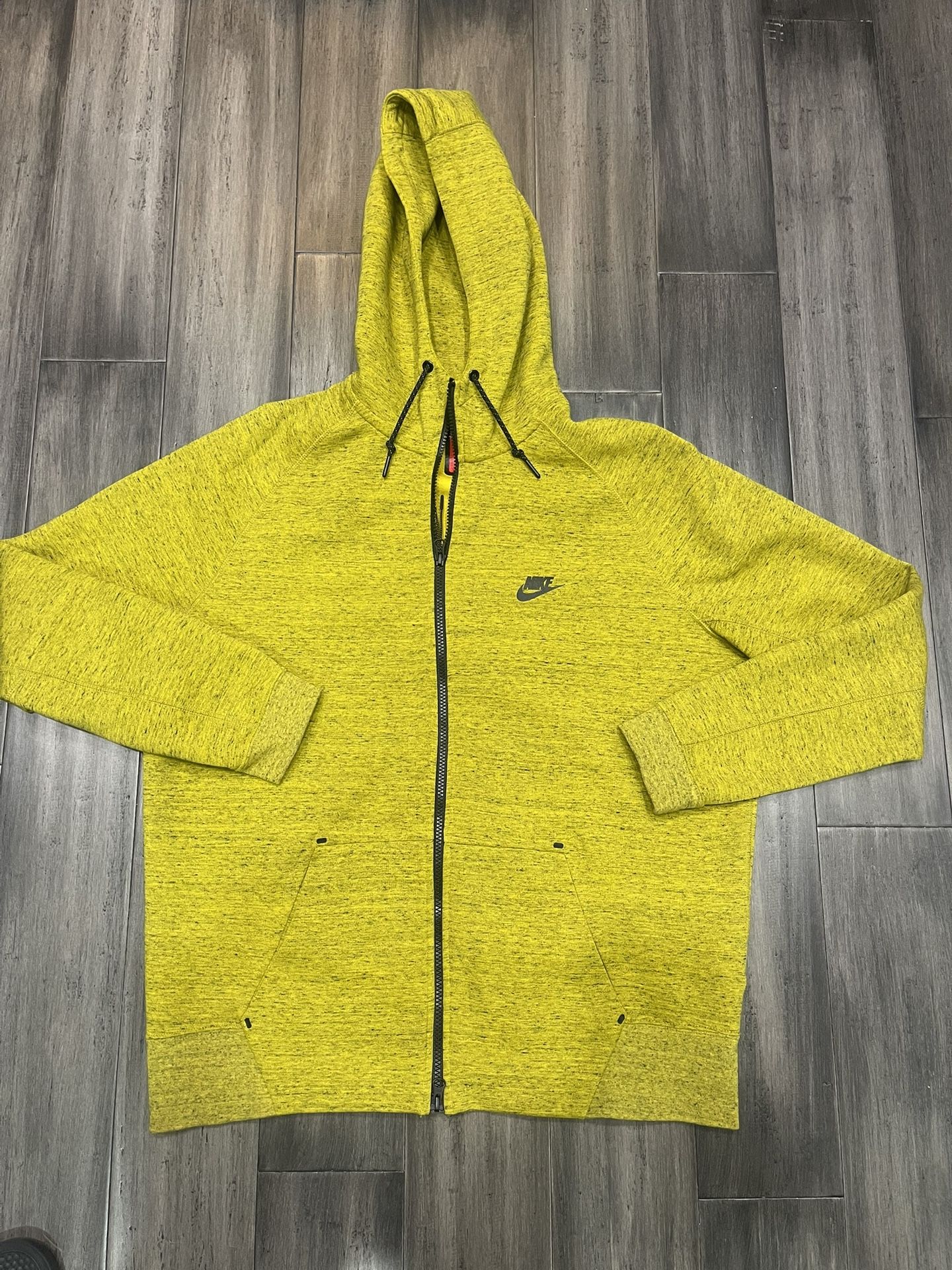 Nike Tech Fleece Windrunner Bright Citron/Black Men’s Size XL