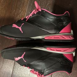 PUMA Women’s Size 8 Tazon Cross Trainer 