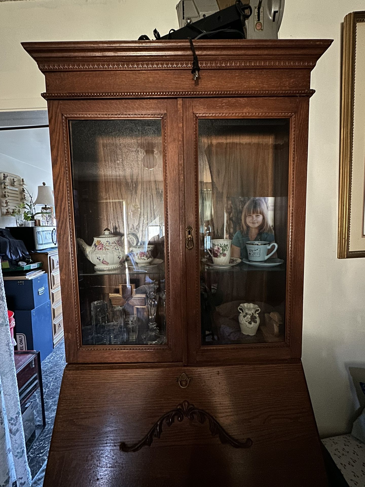 Antique Chine Cabinet