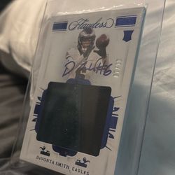 Devonta Smith FLAWLESS Sapphire /10 RPA (on card) 