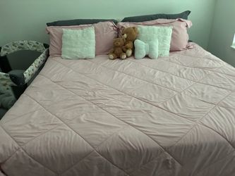 bamboo king size bed, barely used
