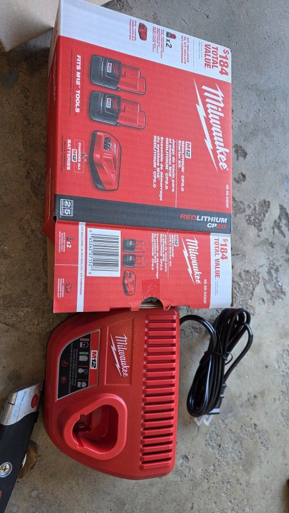 New Milwaukee 12v Charger