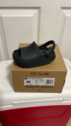 Yeezy slide infant