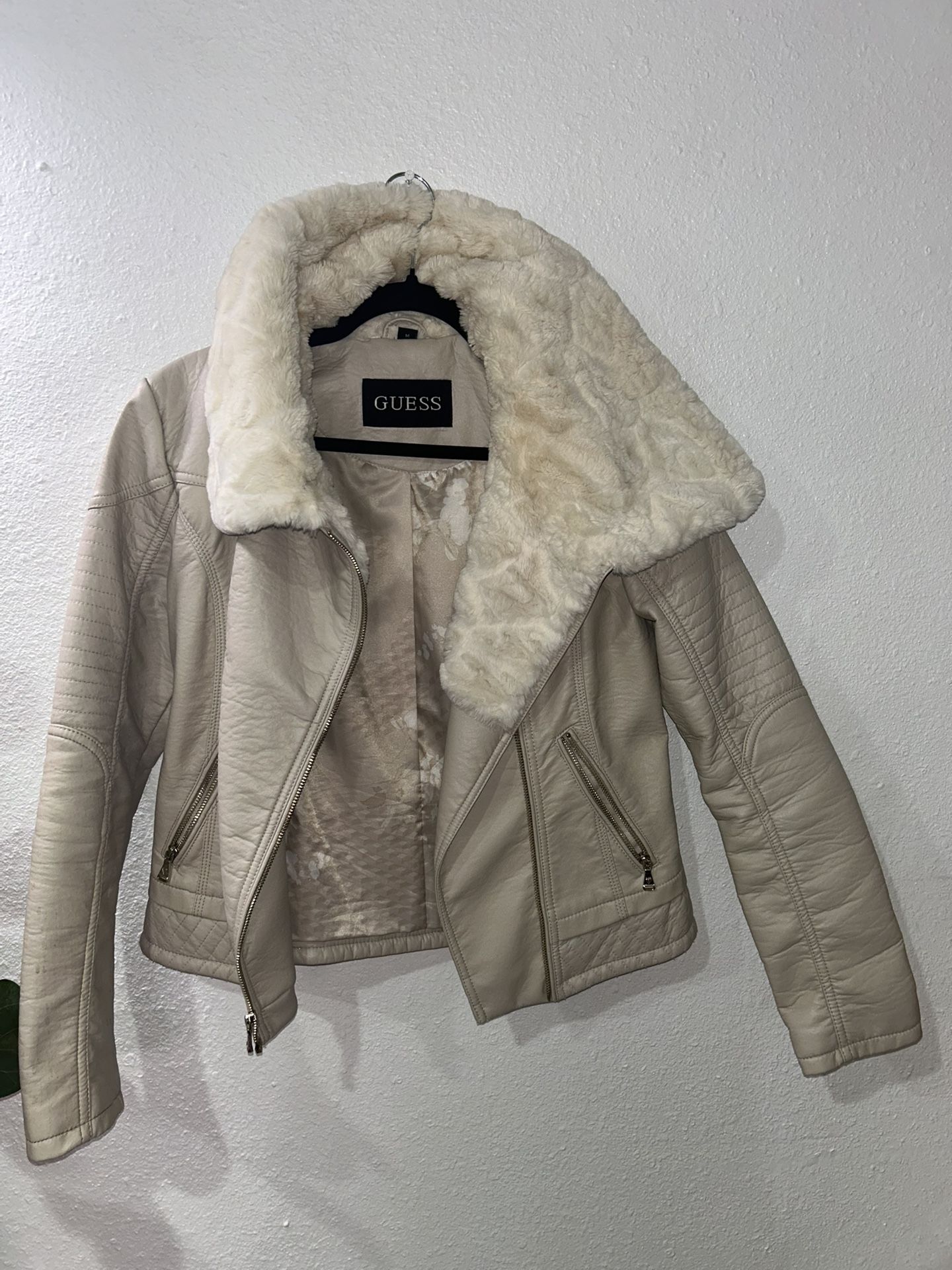Women’s Guess Jacket 