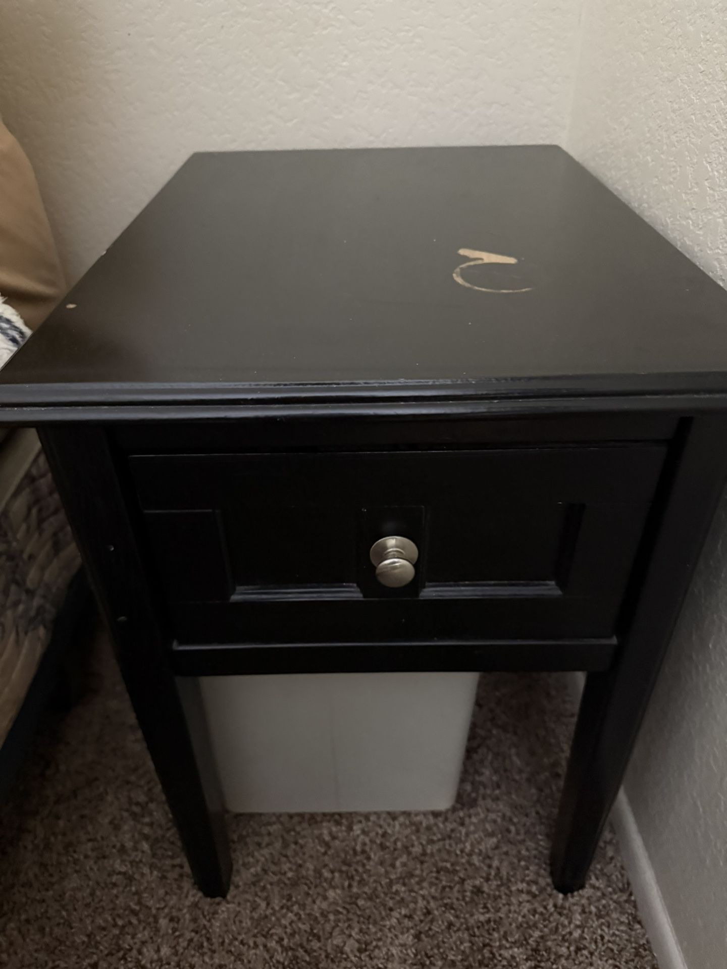 2 End Tables