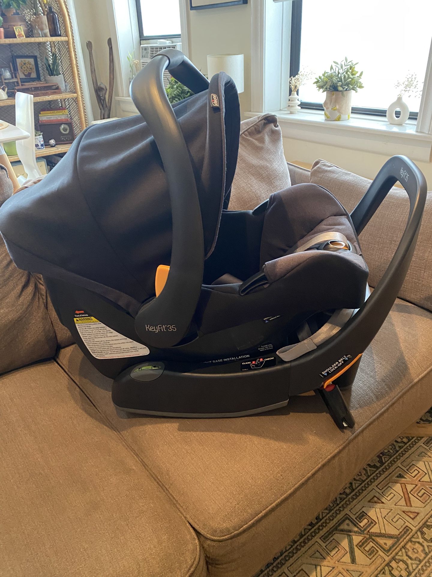 Chicco KeyFit 35 Car Seat