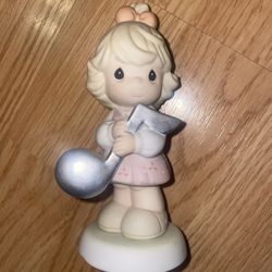 Precious Moments Figurine “Just A Happy Note”