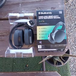 Skullcandy Hush Evo Wireless Noise Canceling Headphones