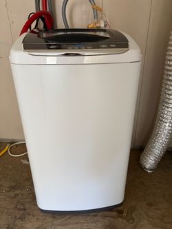 BLACK+DECKER Portable Washer 0.9 Cu. Ft. White